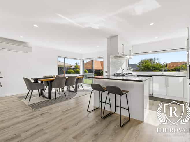 18 Royalpark Place, Favona