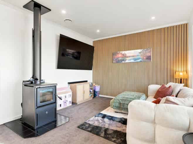 2 Paterson Street, Abbotsford