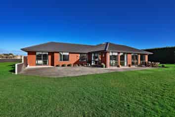 305 Oreti Road, Otatara