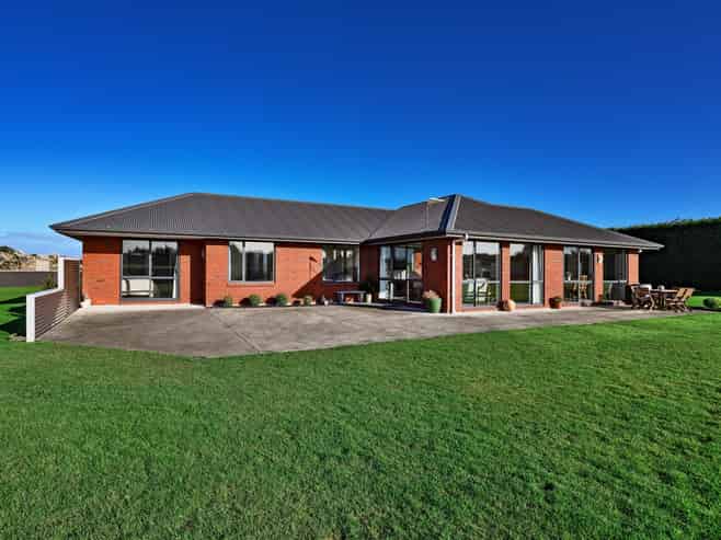 305 Oreti Road, Otatara