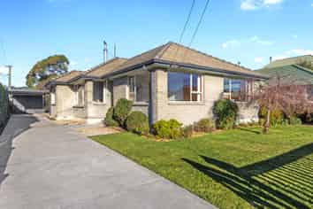 42 Gould Crescent, Woolston