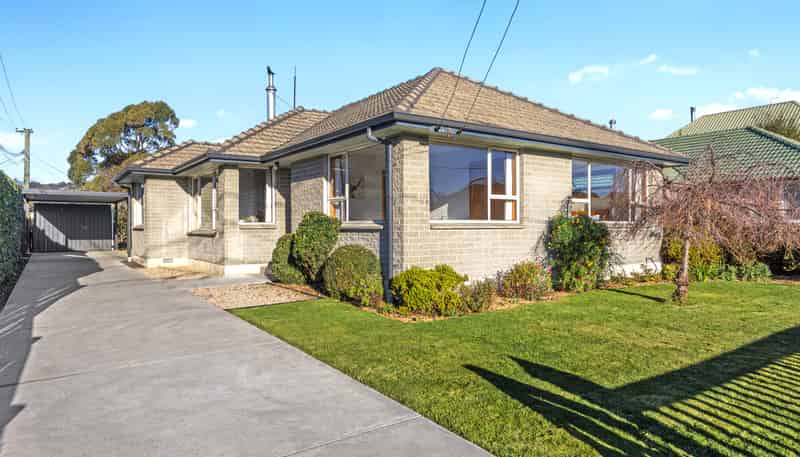 42 Gould Crescent, Woolston