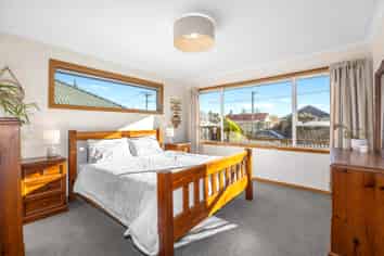42 Gould Crescent, Woolston