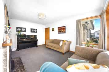 42 Gould Crescent, Woolston