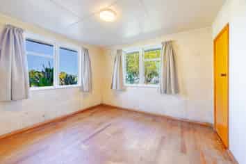 23 Curling Crescent, Onekawa