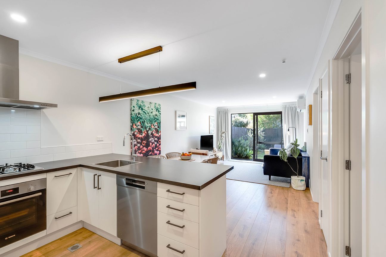 Freehold. Modern. Move-In Ready. - Bild 4