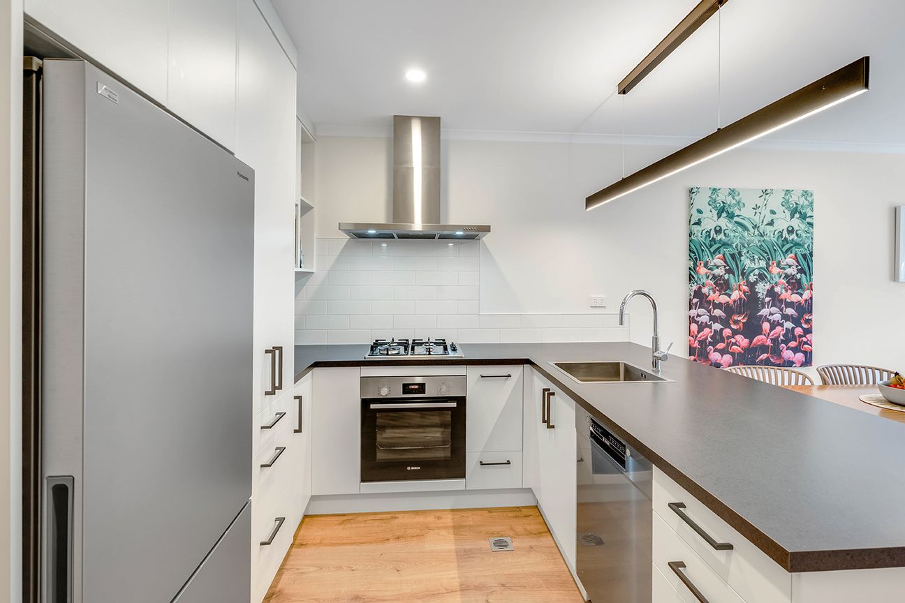 Freehold. Modern. Move-In Ready. - Bild 2