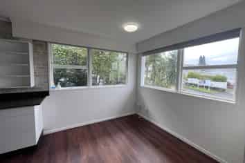 4 Pasteur place, New Windsor