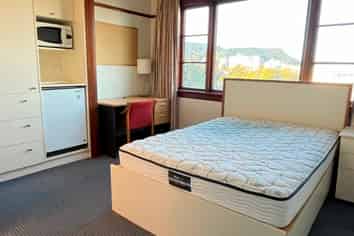 Room 4/5A Queen Street, North Dunedin