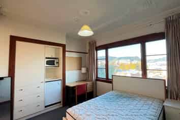 Room 4/5A Queen Street, North Dunedin