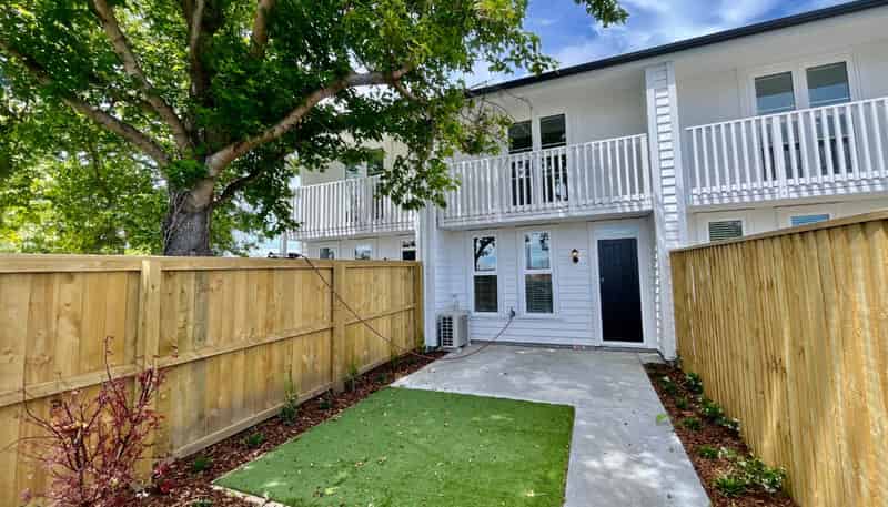 2/40 New Brighton Road, Shirley