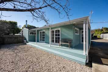 2/218 Annesbrook Drive, Wakatu