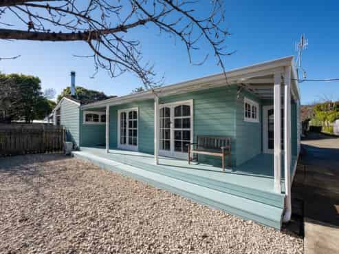 2/218 Annesbrook Drive, Wakatu