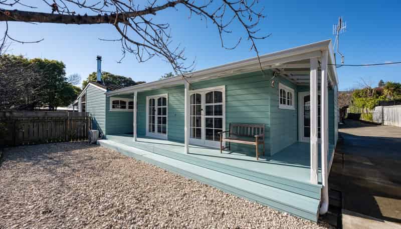 2/218 Annesbrook Drive, Wakatu