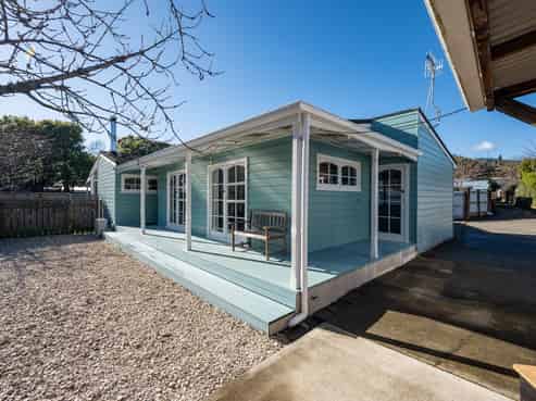 2/218 Annesbrook Drive, Wakatu