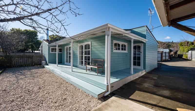 2/218 Annesbrook Drive, Wakatu
