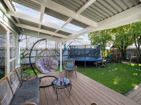 2/218 Annesbrook Drive, Wakatu