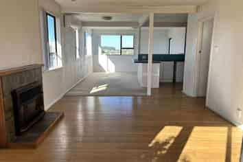 102 Sunrise Avenue, Mairangi Bay