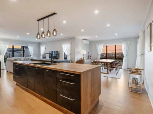 25 Whale Bay Rise, Gulf Harbour