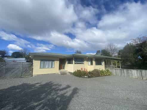 b/58 Joll Road, Havelock North