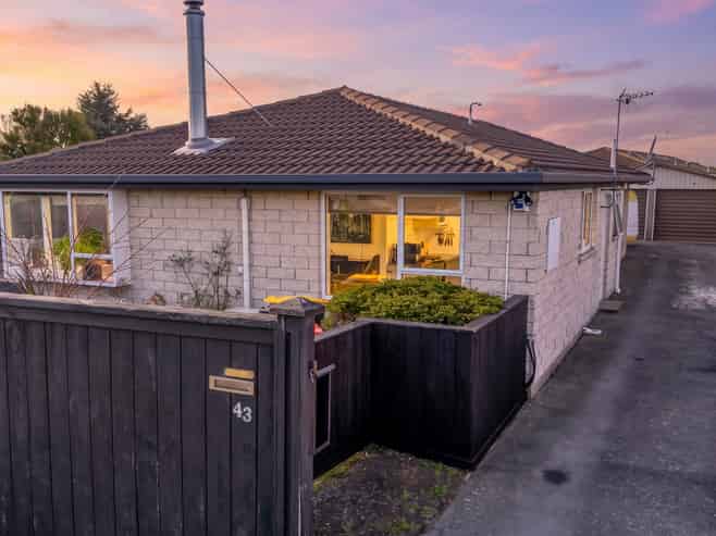 43 Reginald Street, Burwood