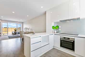227 Jack Lachlan Drive, Beachlands
