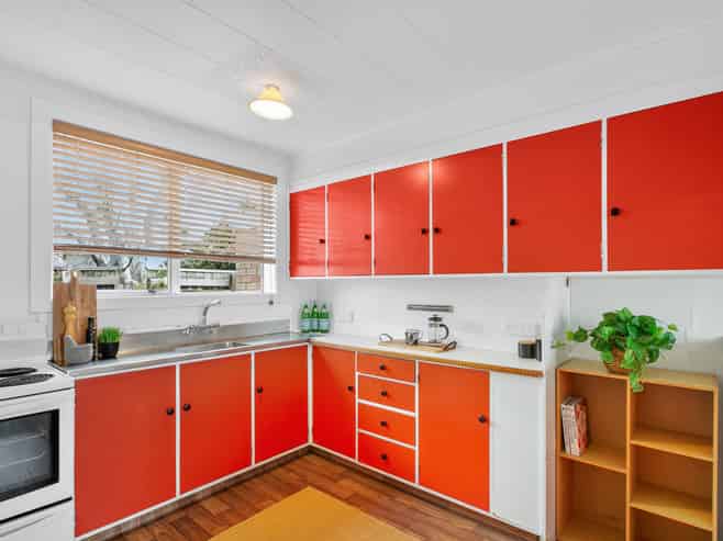 1 & 2/408 Devon Street East, Strandon