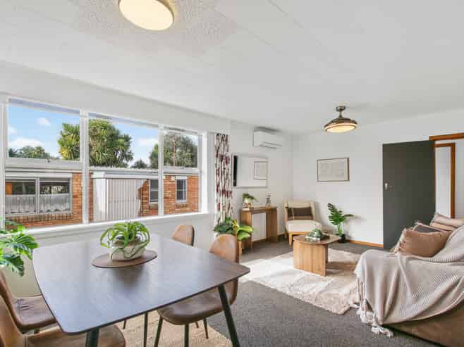 1 & 2/408 Devon Street East, Strandon