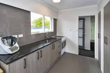 2/5 Ashdown Place, Pahurehure