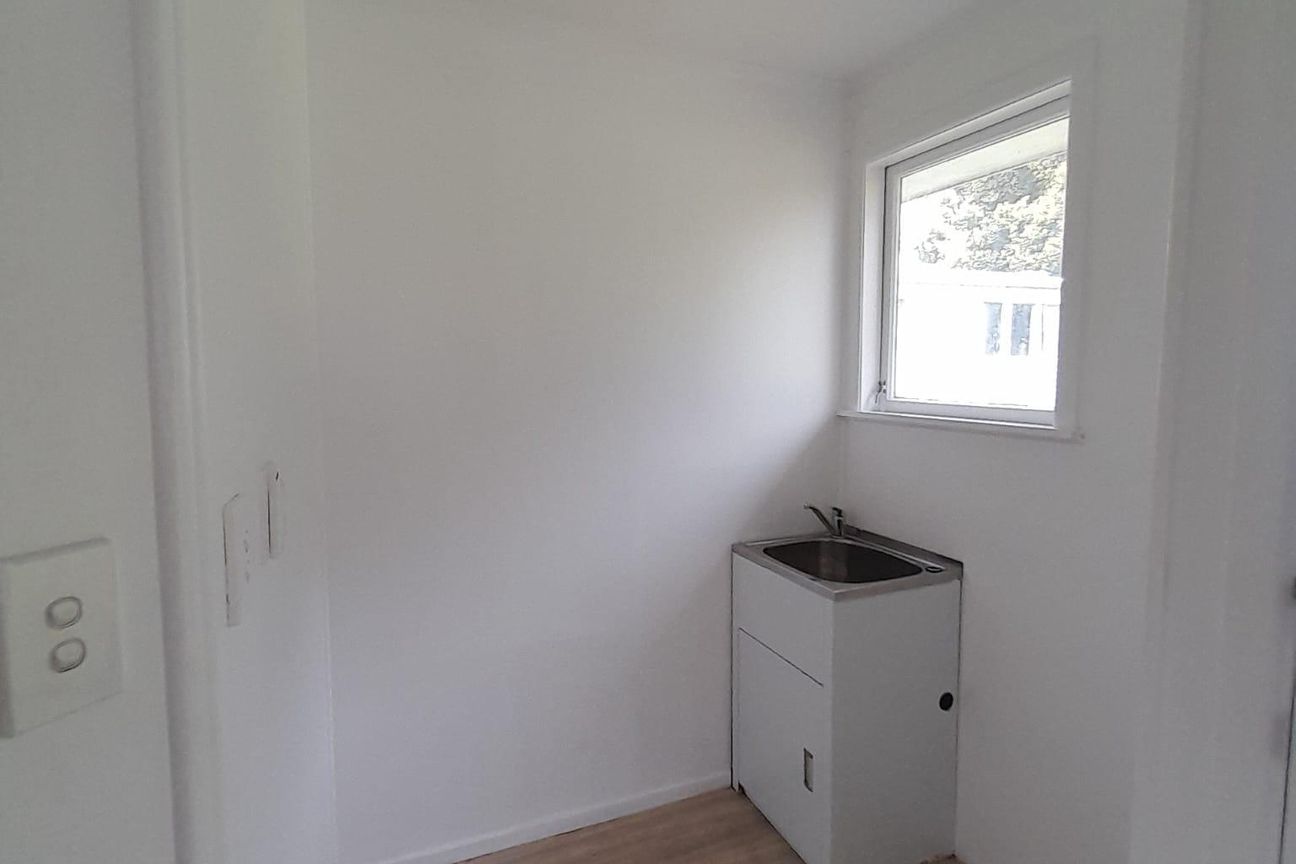 Well-presented 3-bedroom house in Manurewa has been recently renovated. - Vista 6