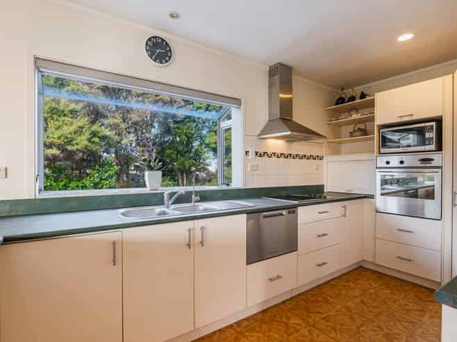 22 Rimu Road, Stanmore Bay
