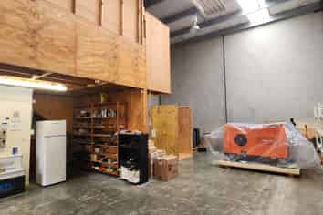 Affordable quality warehouse - Whangaparaoa