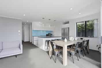 14 Kettlewell Drive, Millwater