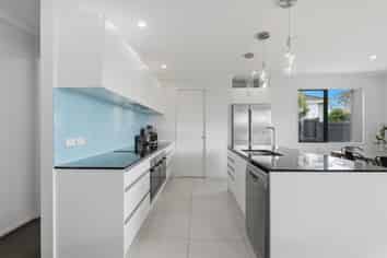 14 Kettlewell Drive, Millwater