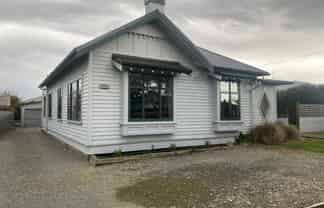 18 Albert Street, Winton