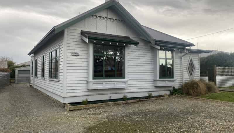 18 Albert Street, Winton