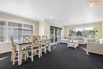 82 Farmer Crescent, Taita