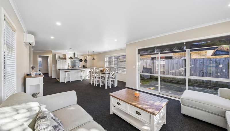 82 Farmer Crescent, Taita