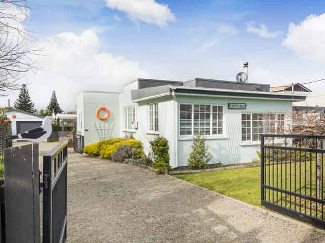 9 Warren Street, Foxton Beach