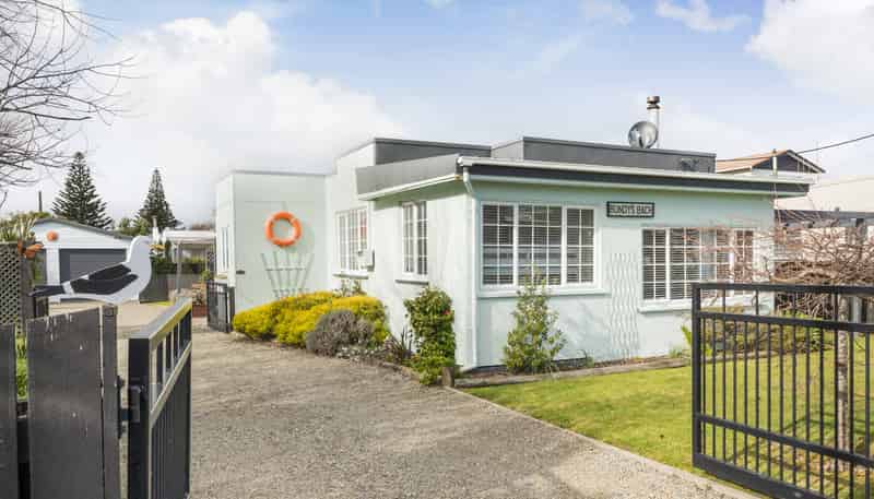 9 Warren Street, Foxton Beach
