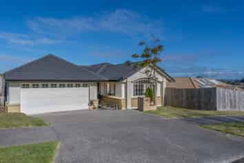 24 Corta Bella Place, Golflands