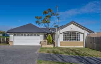 24 Corta Bella Place, Golflands