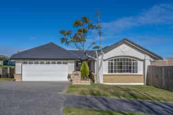 24 Corta Bella Place, Golflands