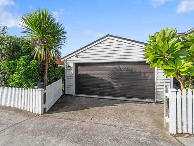 23 Archibald Road, Kelston