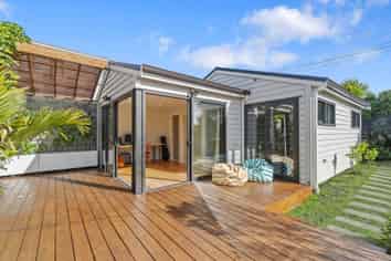 23 Archibald Road, Kelston
