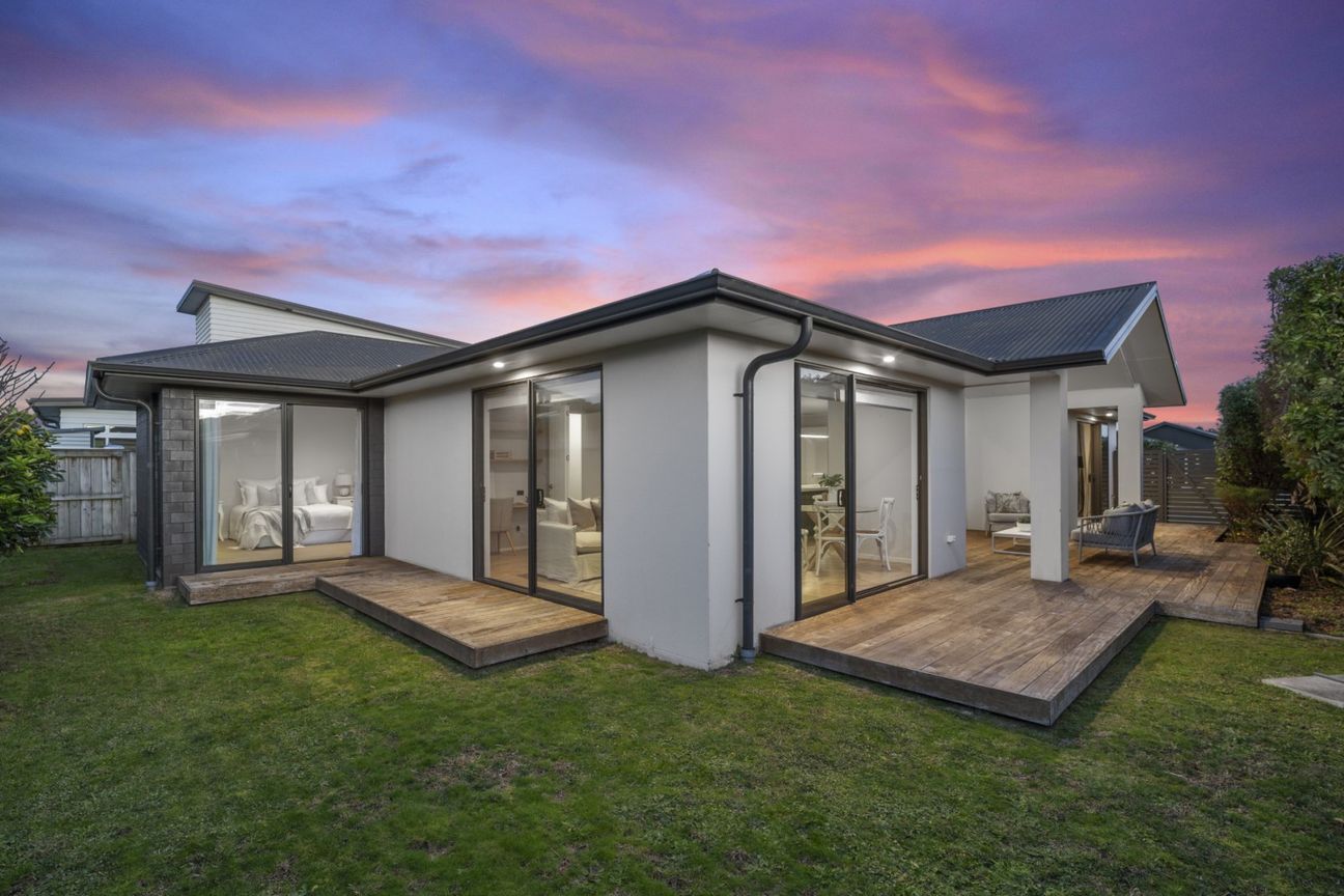 Modern Comfort Meets Practical Living - Vista 2