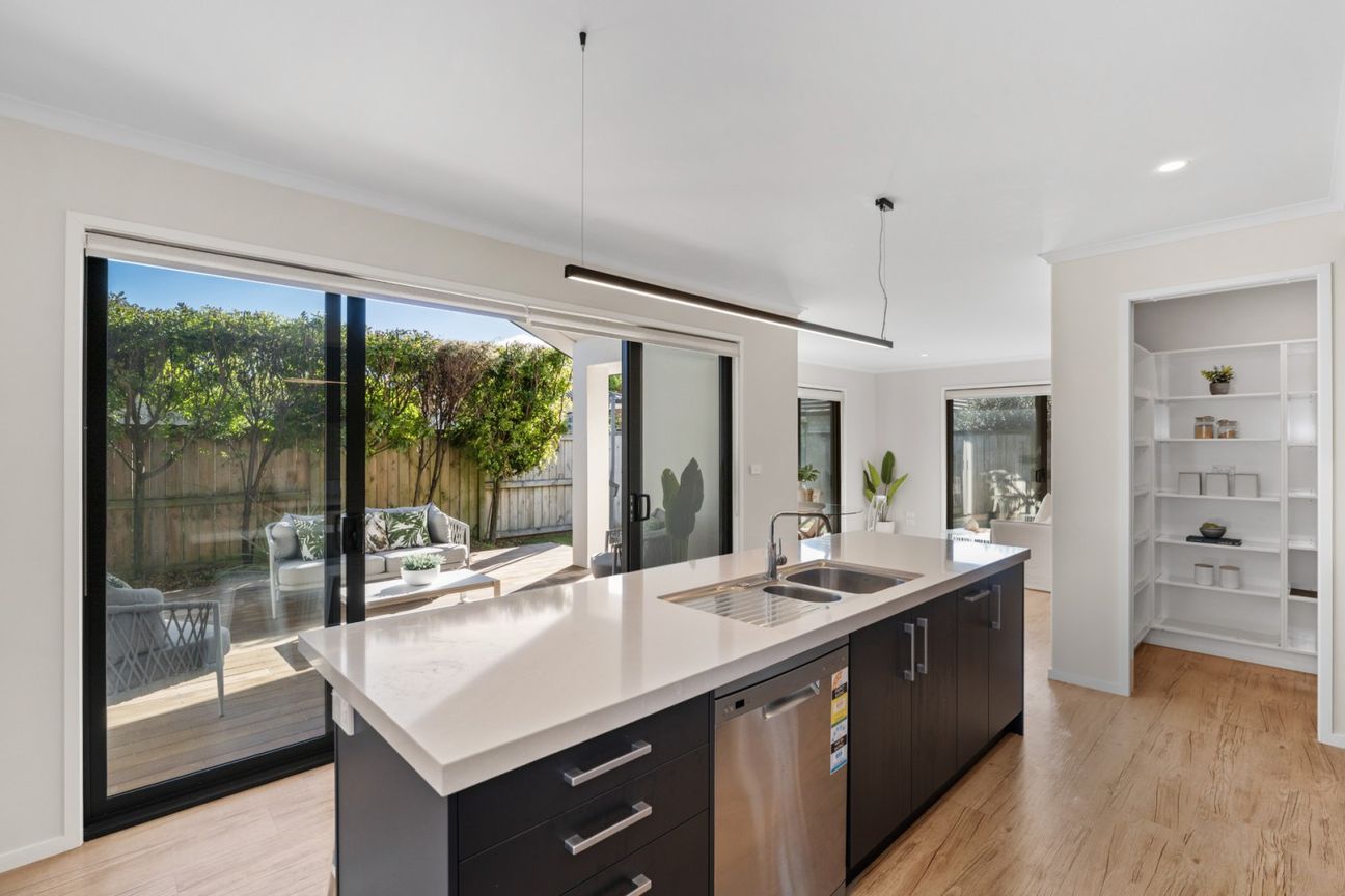 Modern Comfort Meets Practical Living - Vista 3
