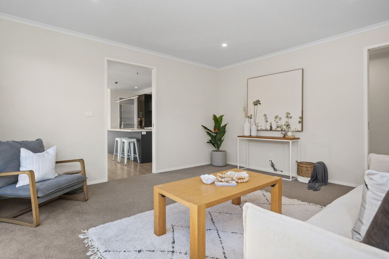 Modern Comfort Meets Practical Living - Altro