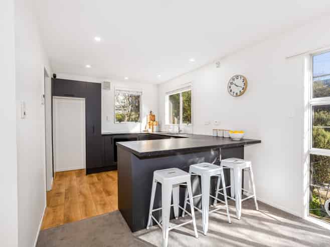 12A Bell Street, Tawa