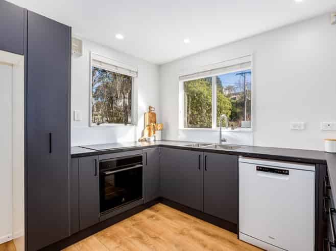 12A Bell Street, Tawa